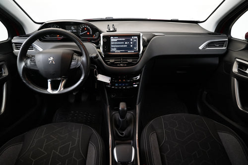 Peugeot 2008 1.2 PureTech 61 kW – foto 5