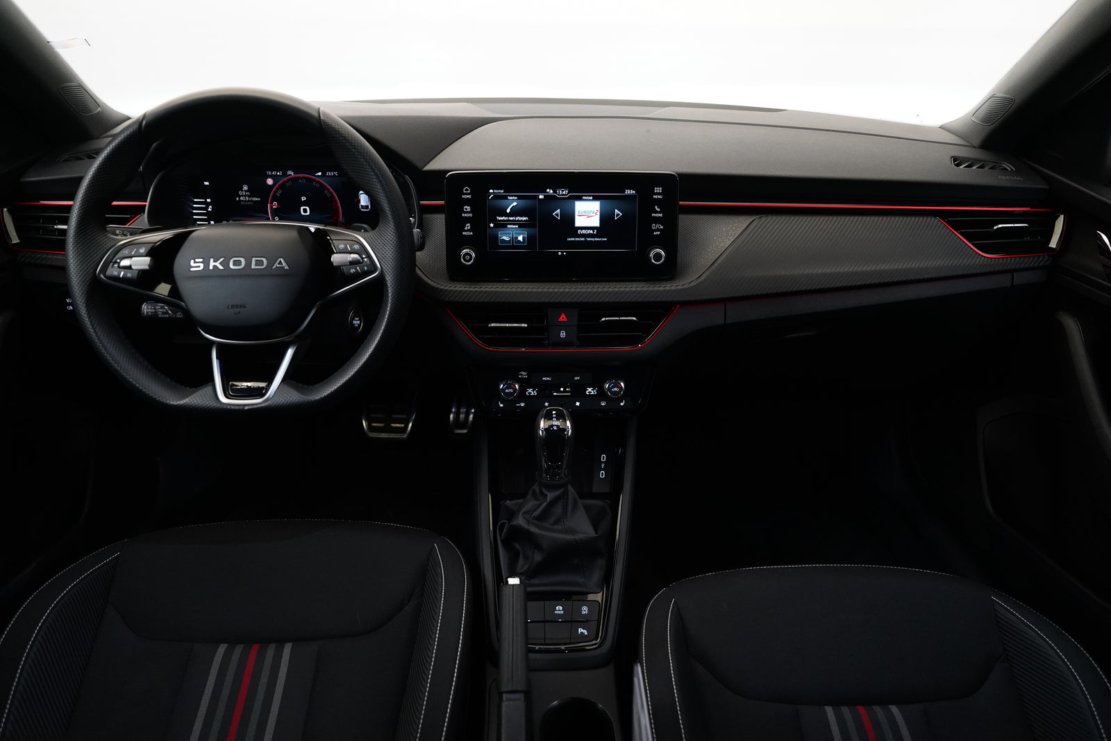 Škoda Scala 1.0 TSI 85 kW DSG Monte Carlo – foto 5