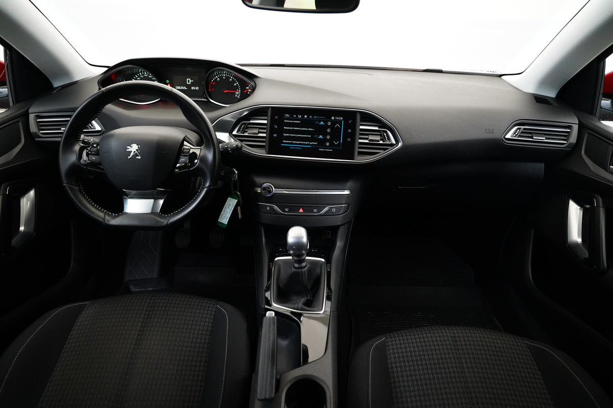 Peugeot 308 1.2 PT 96 kW