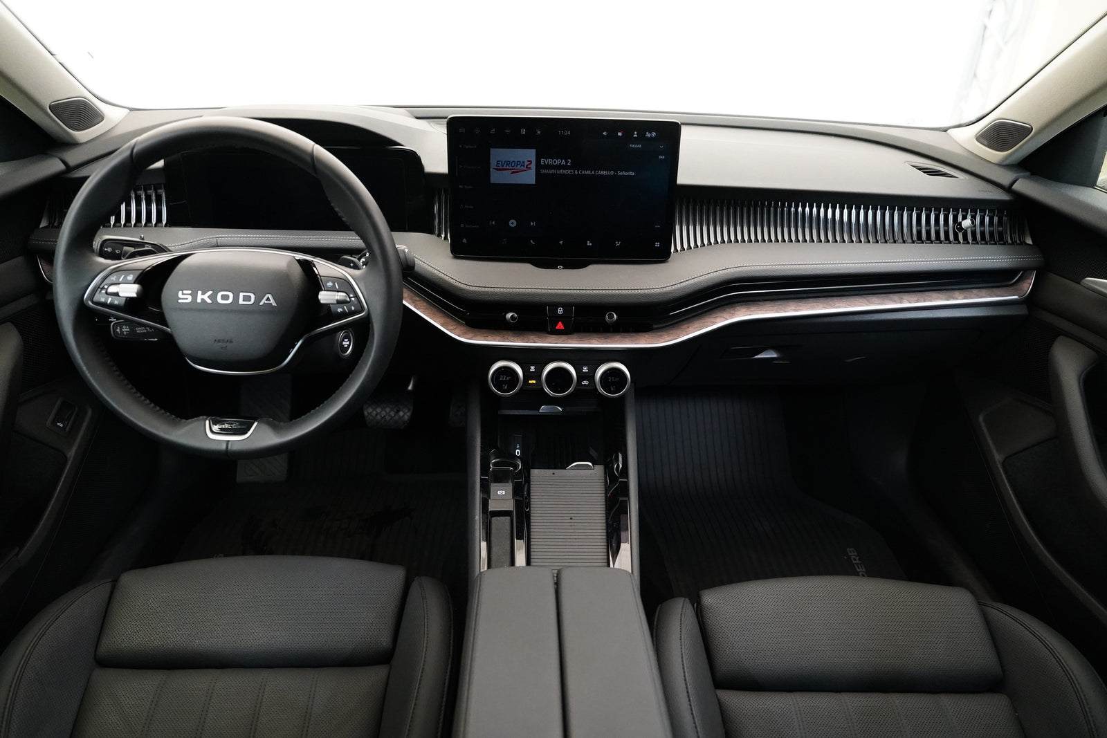 Škoda Superb 2.0 TDI 142 kW DSG 4x4 L&K – foto 5