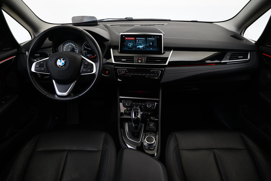 BMW Řada 2 218d 110 kW xDrive Luxury – foto 5