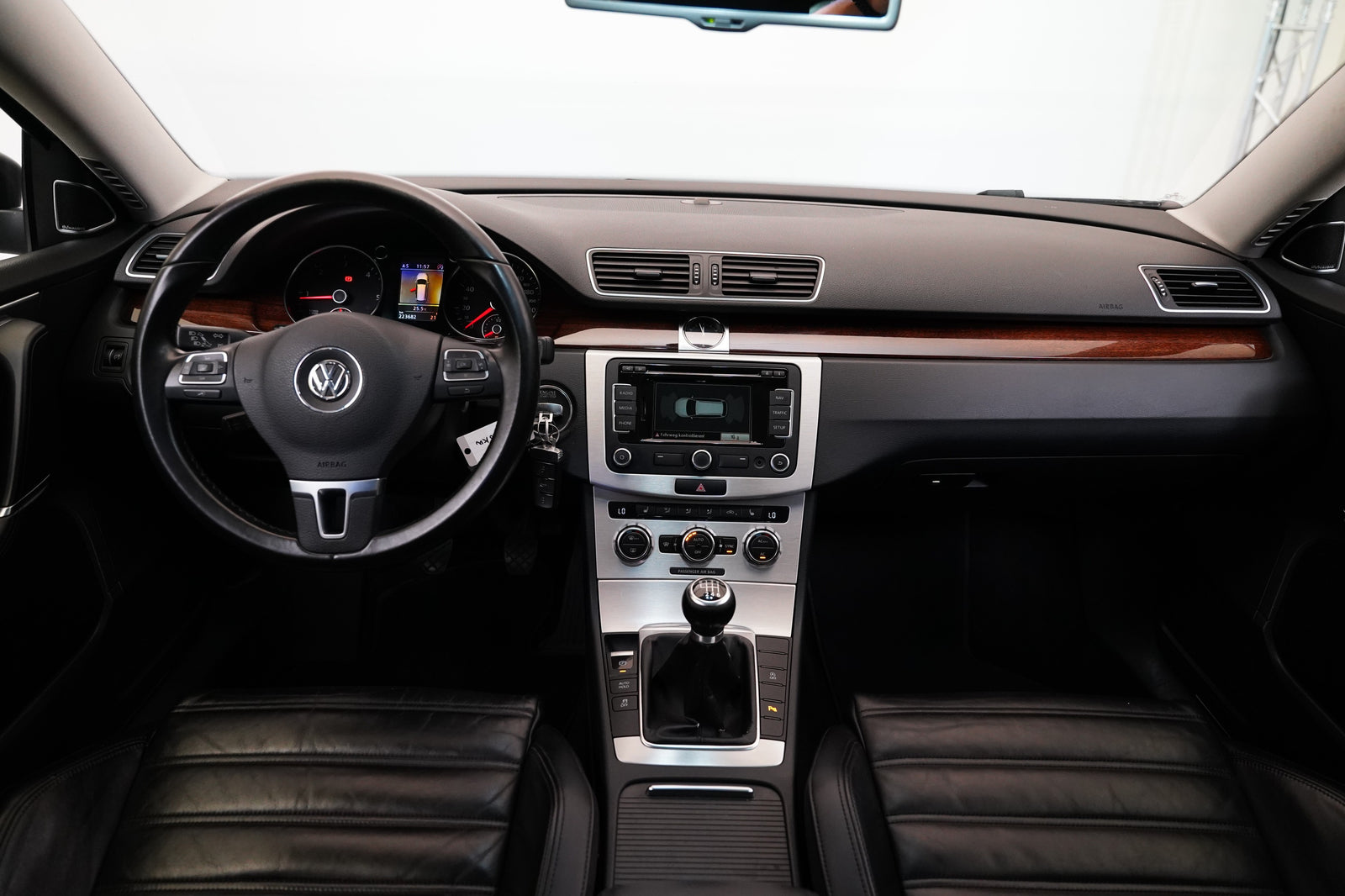 Volkswagen Passat 2.0 TDI 125 kW Highline – foto 5