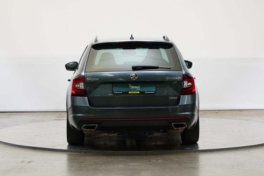 Škoda Octavia 2.0 TSI 169 kW RS – foto 6
