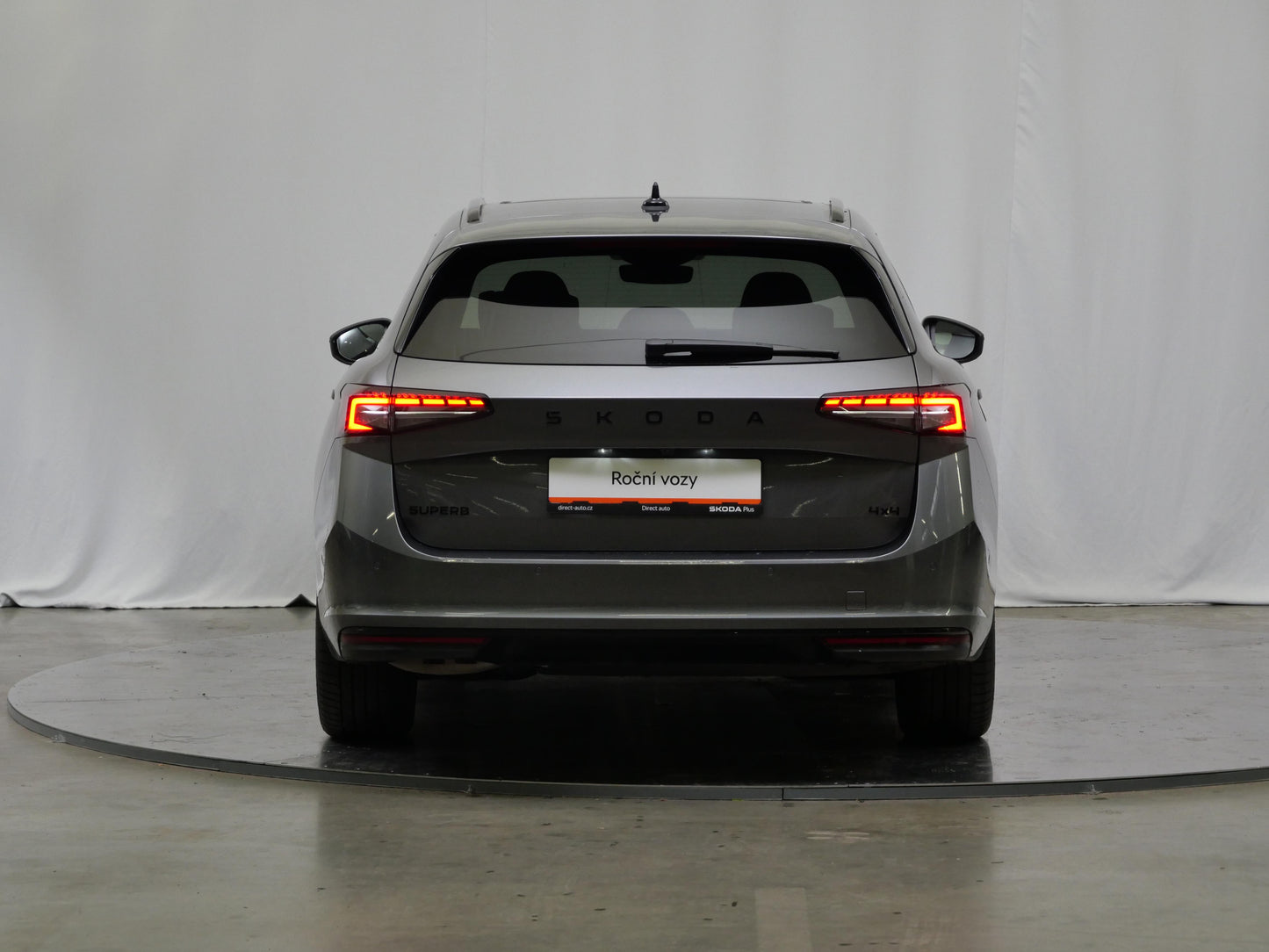 Škoda Superb 2.0 TDI 142 kW 4x4 SportLine