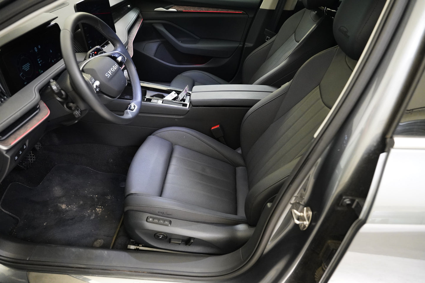 Škoda Superb 2.0 TDI 142 kW DSG 4x4 L&K