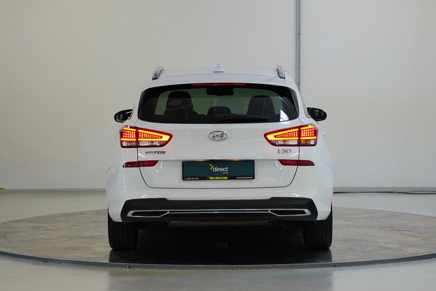 Hyundai i30 1.5 T-GDI 118 kW – foto 6