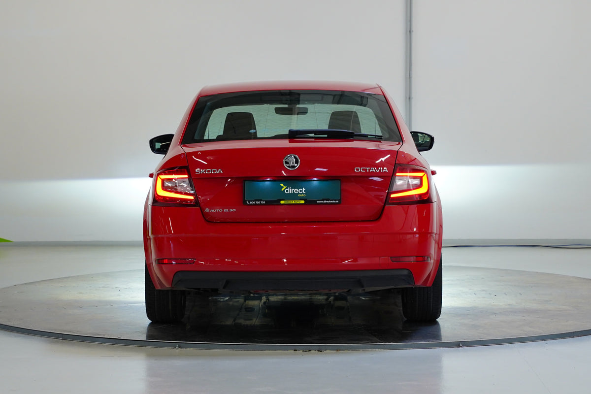 Škoda Octavia 1.6TDI 85kW AMBITION – foto 6