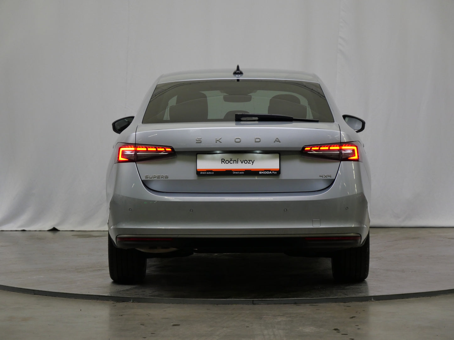 Škoda Superb 2.0 TDI 142 kW DSG 4x4 L&K