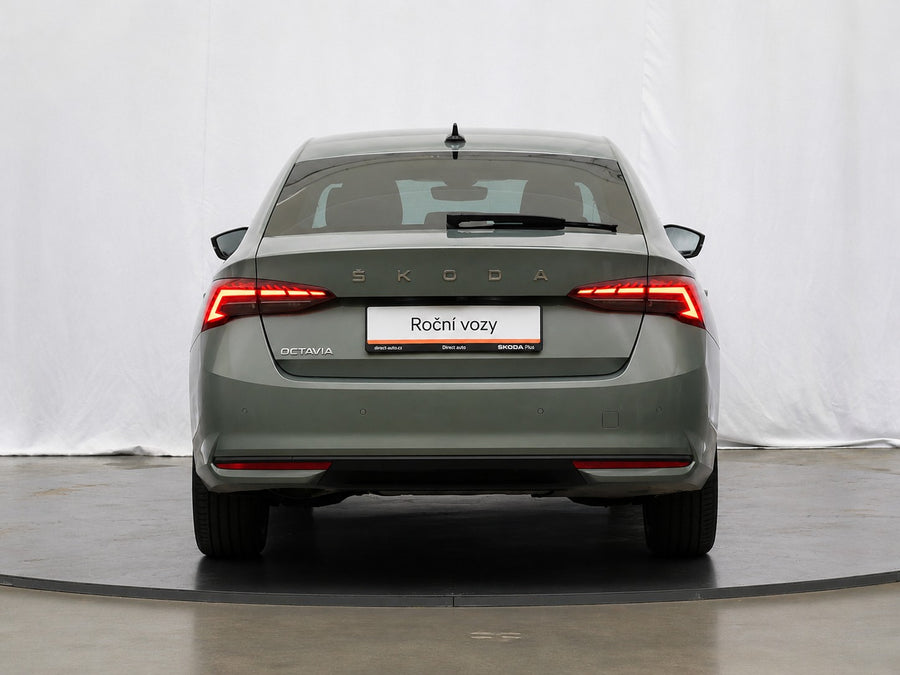 Škoda Octavia 2.0 TDI 110 kW Excl. Selection – foto 6