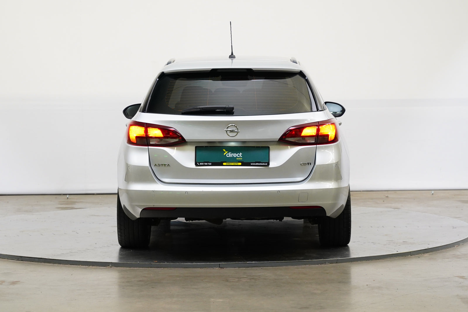 Opel Astra 1.6 CDTI 81 kW DPF Edition – foto 6