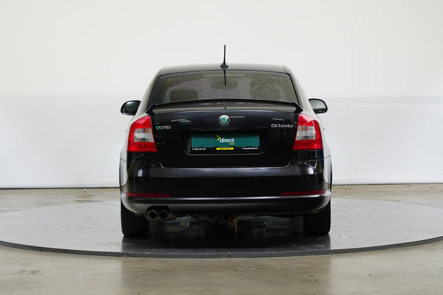 Škoda Octavia 2.0 TSI 147 kW RS – foto 6