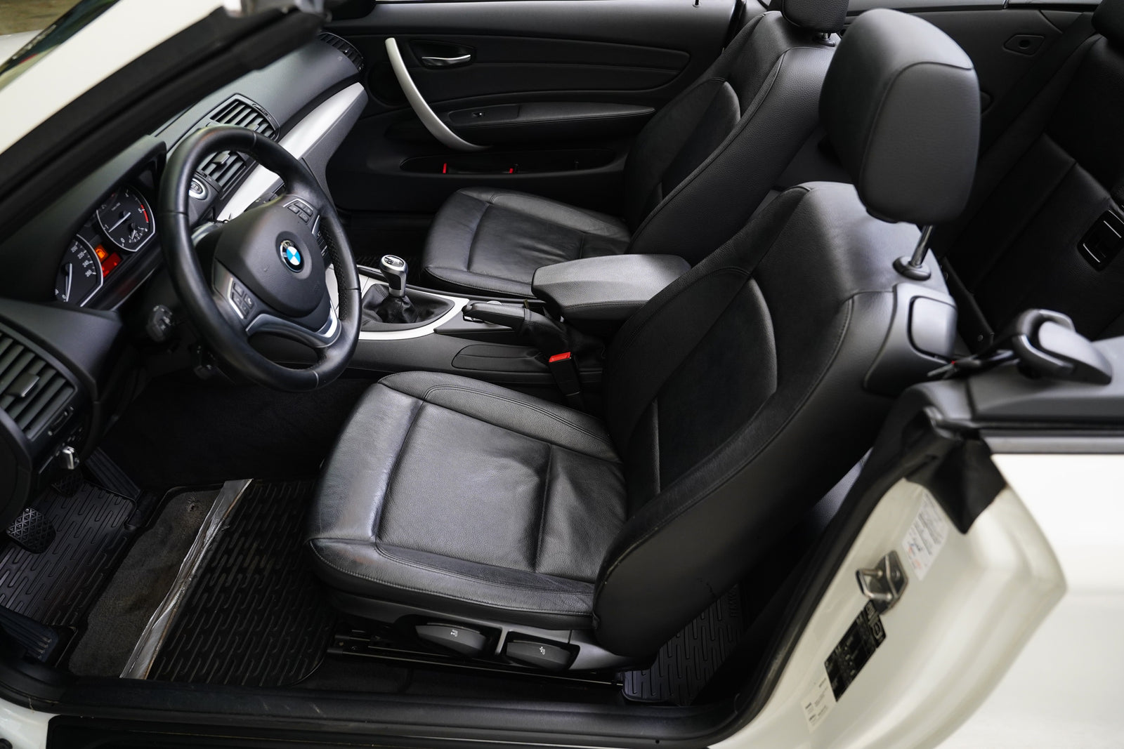 BMW Řada 1 120d 130 kW Cabrio – foto 6