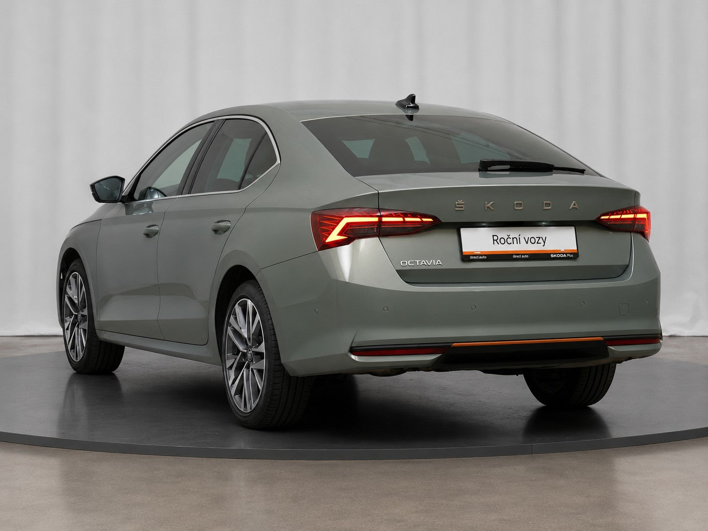 Škoda Octavia 2.0 TDI 110 kW Excl. Selection – foto 7