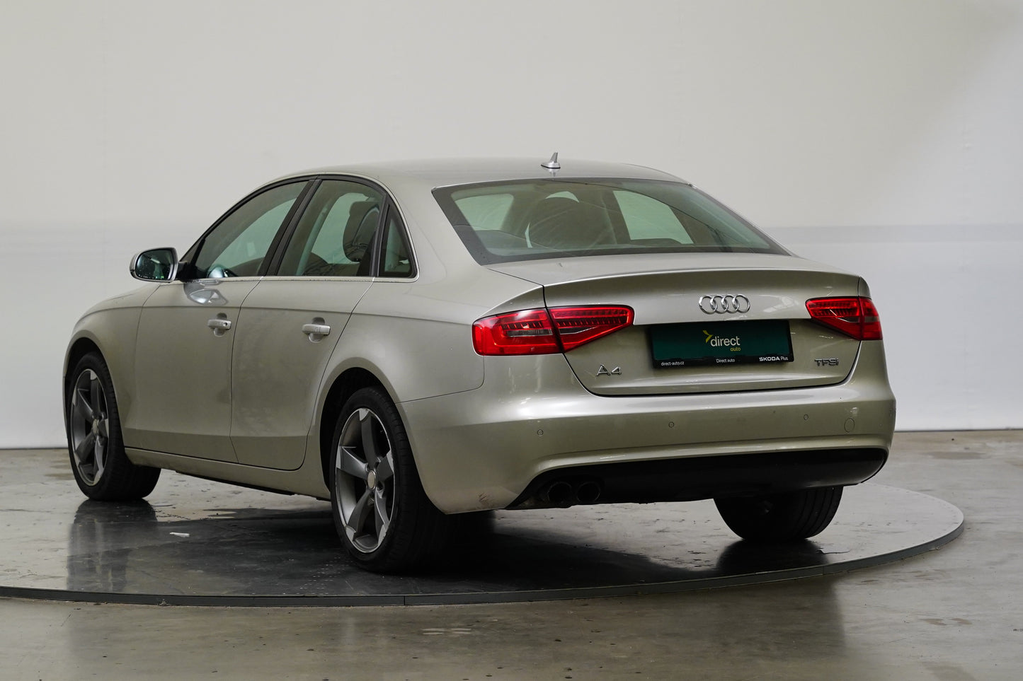Audi A4 1.8 TFSI 125 kW Attraction