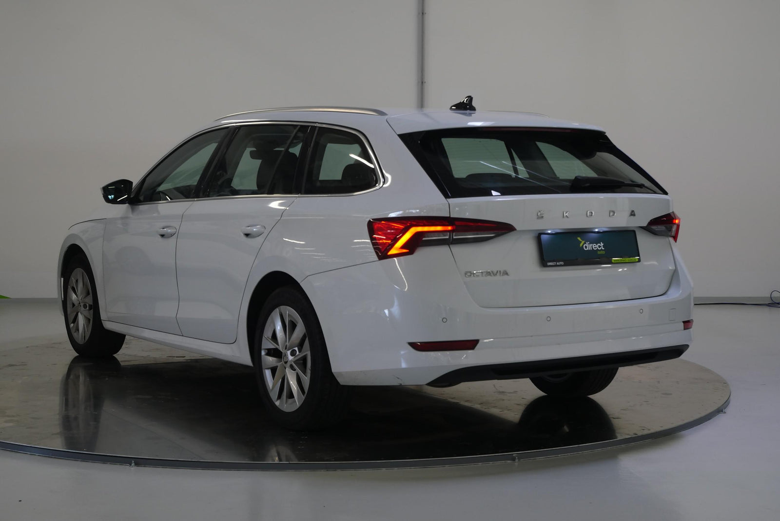 Škoda Octavia 2.0 TDI 110 kW Style – foto 7