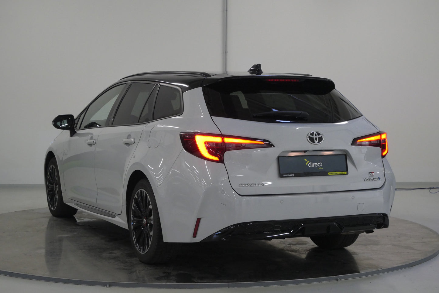 Toyota Corolla 1.8 E-CVT 72 kW GR