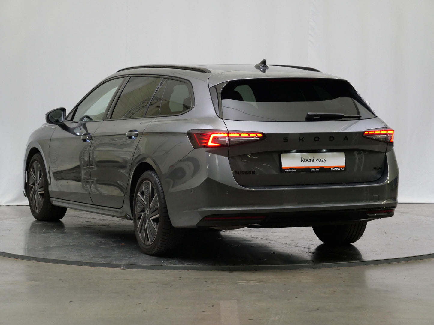 Škoda Superb 2.0 TDI 142 kW 4x4 SportLine