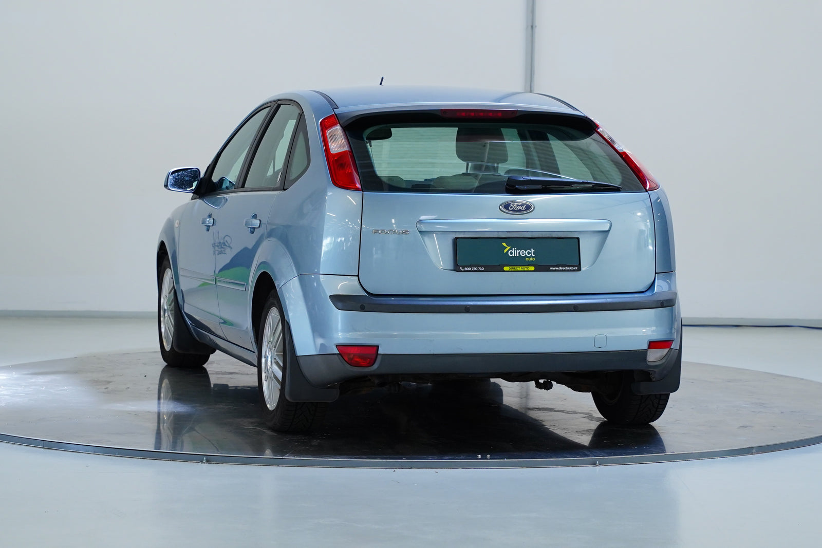 Ford Focus 1.6i 74 kW Ghia – foto 7
