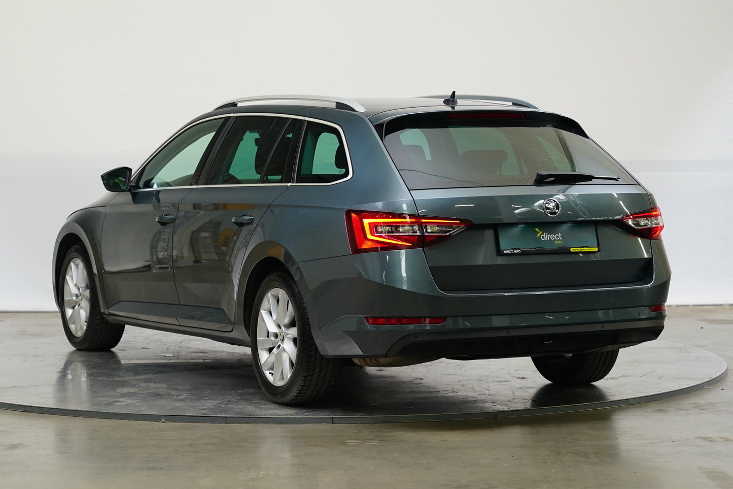 Škoda Superb 2.0 TDI 140 kW Style
