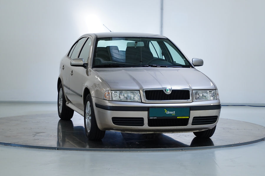 Škoda Octavia 1.6 MPI 75 kW Tour – foto 8