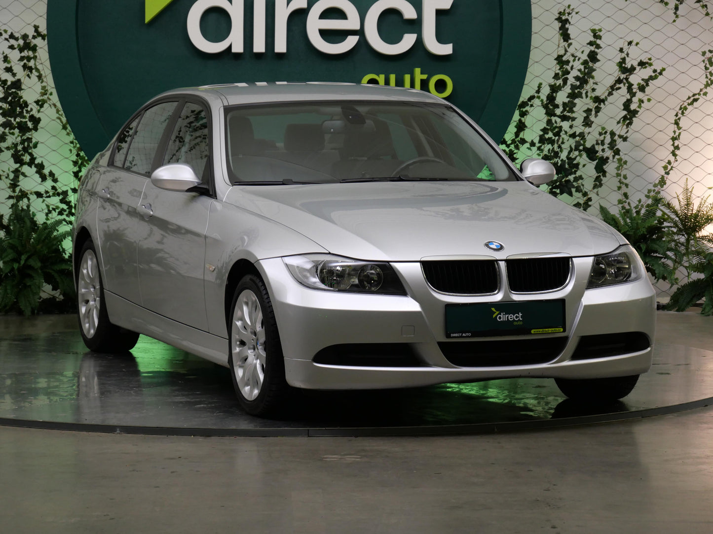 BMW 3 Series 318i 95 kW