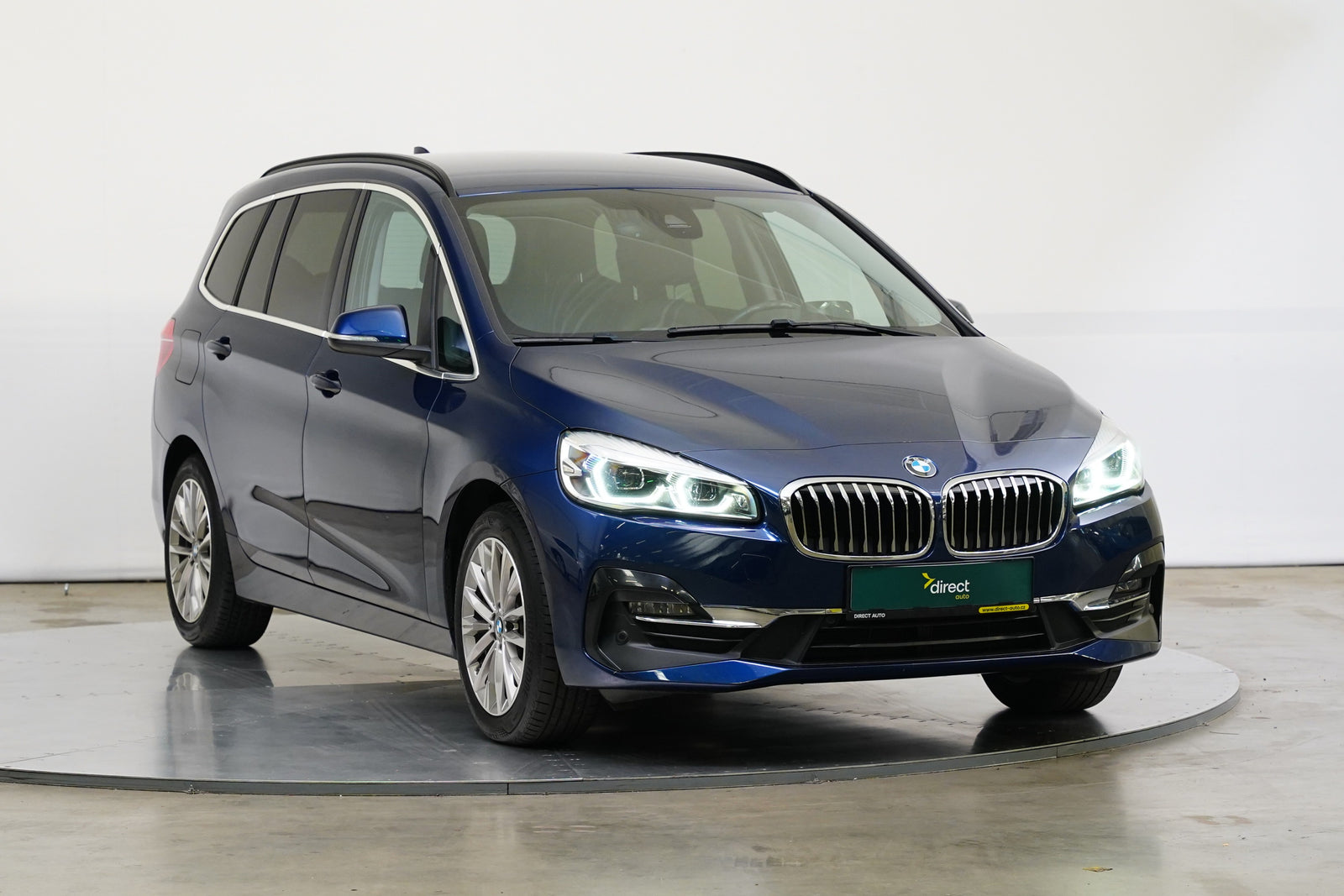 BMW Řada 2 218d 110 kW xDrive Luxury – foto 8