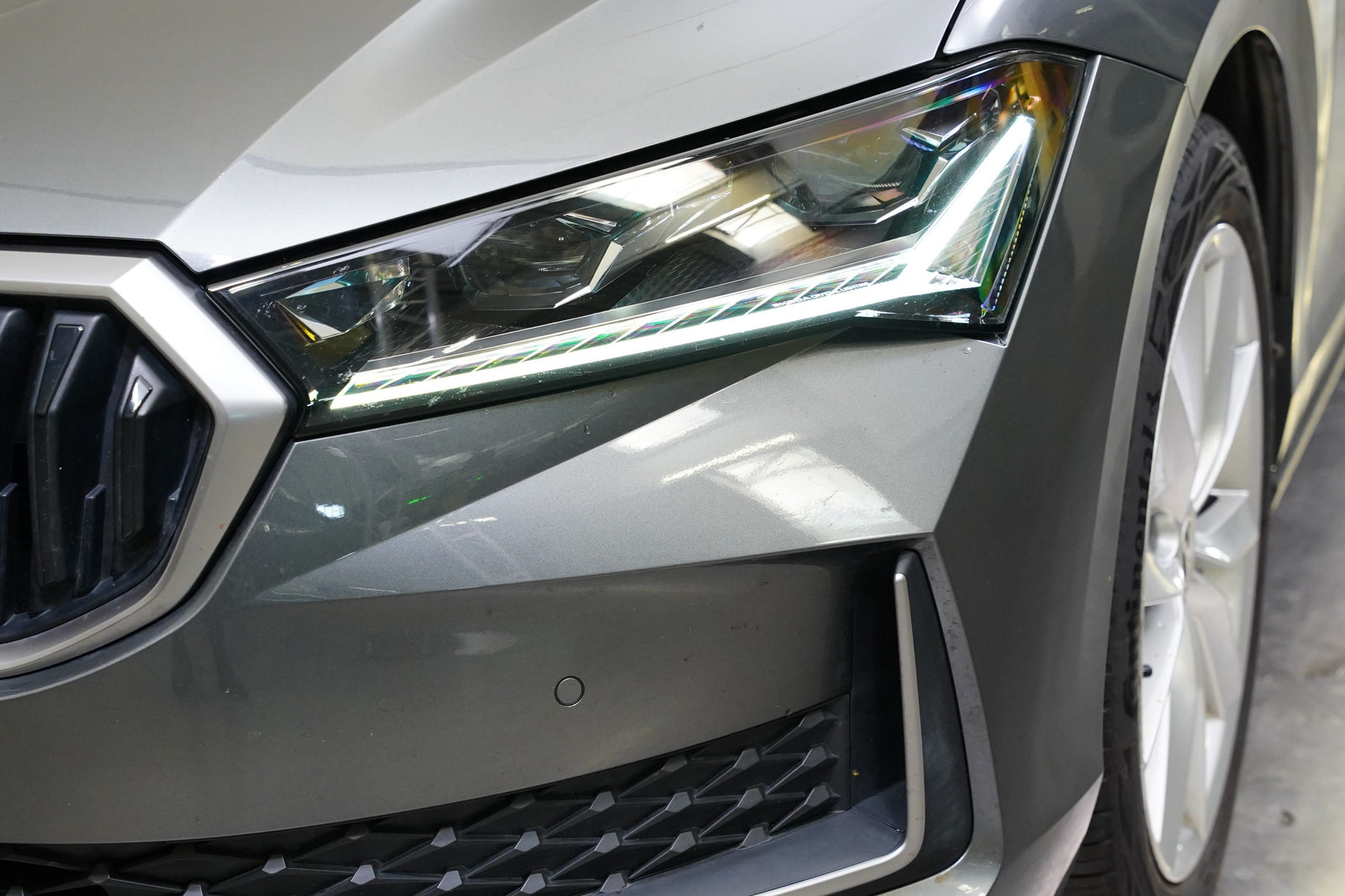 Škoda Superb 2.0 TDI 110kW Selection – foto 9