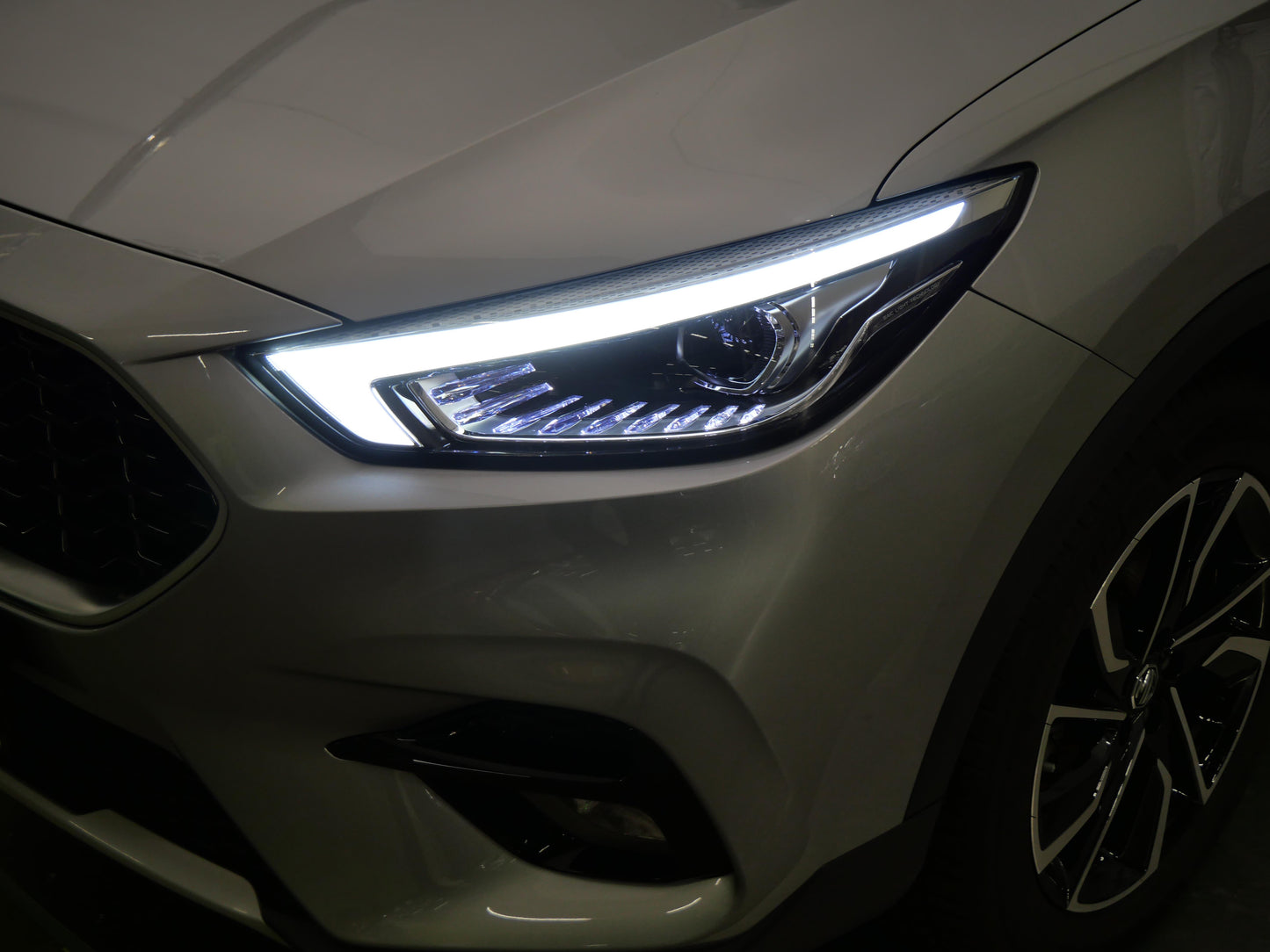 MG ZS 1.0 TGI 82 kW Elegance