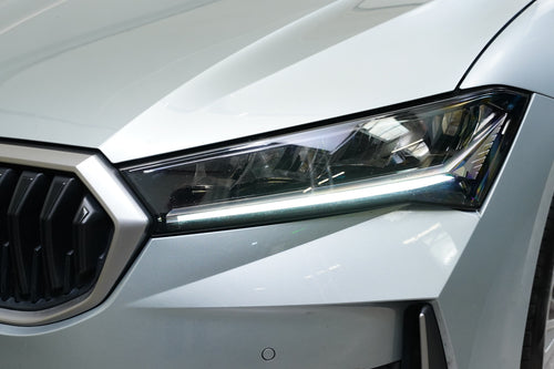 Škoda Superb 2.0 TDI 110 kW DSG Selection – foto 9