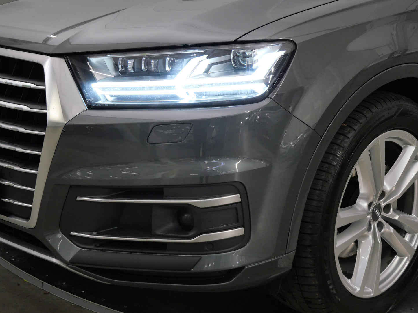 Audi Q7 3.0 TDI V6 200 kW S line