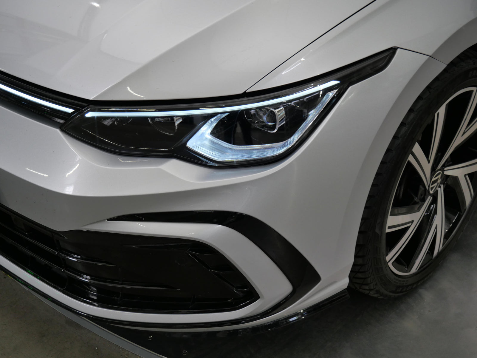 Volkswagen Golf 2.0 TDI 110 kW DSG R-Line – foto 9