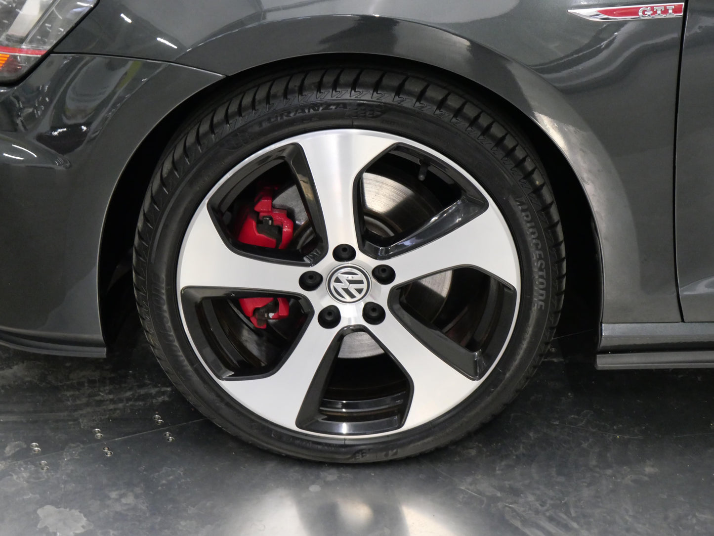 Volkswagen Golf 2.0 TSI 162 kW GTI