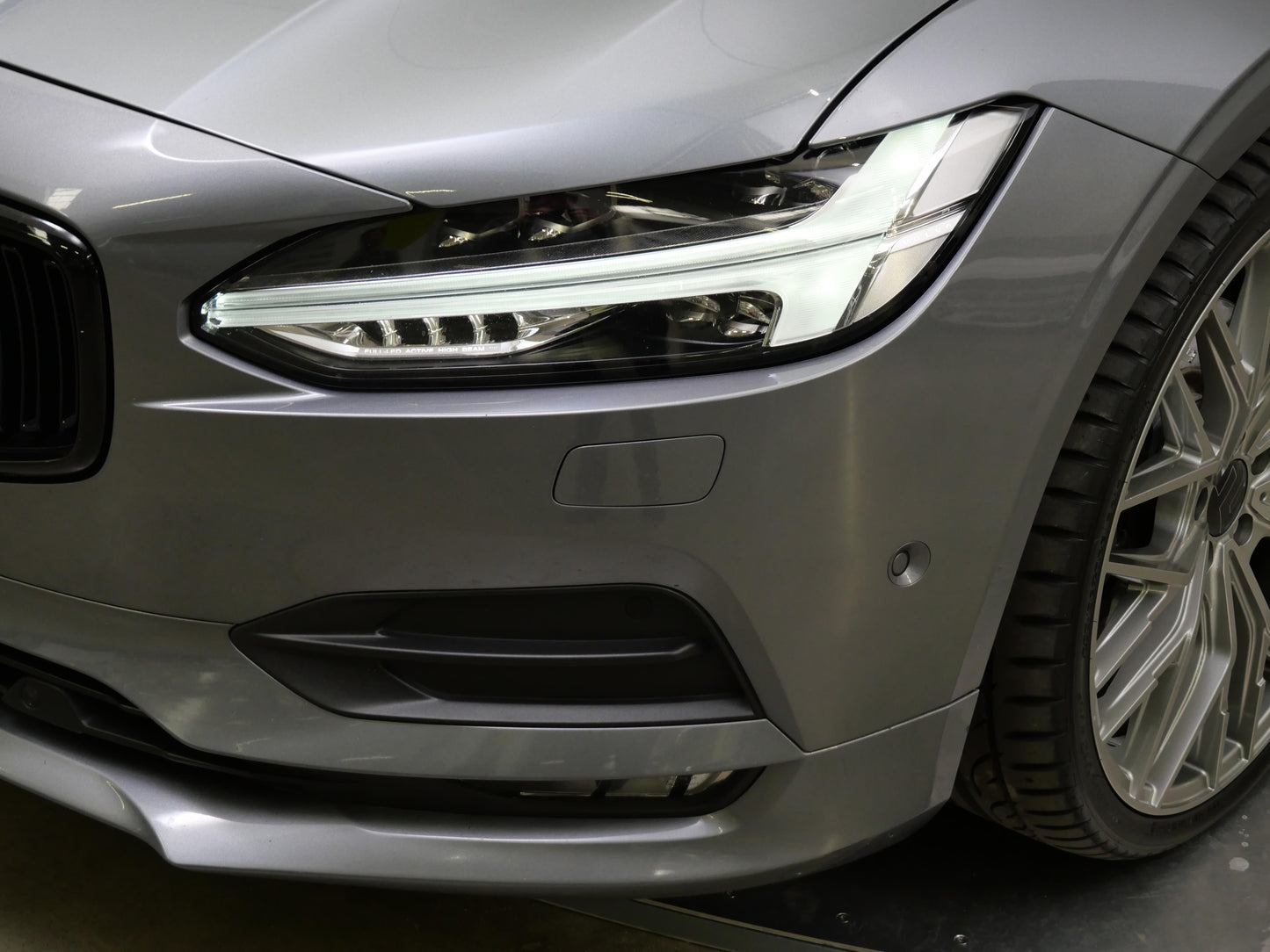 Volvo V90 D4 140 kW Momentum