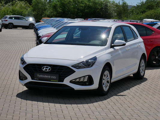Hyundai i30 1.5 CVVT 81 kW Start +