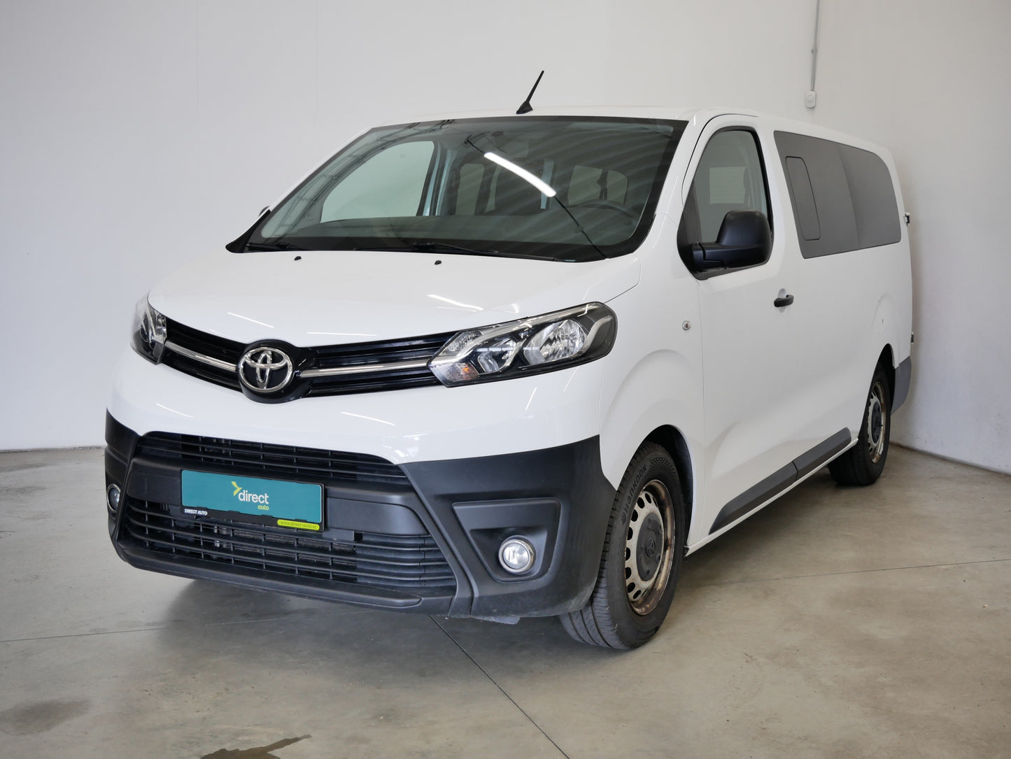 Toyota Proace 1.5D 88 kW 8 míst