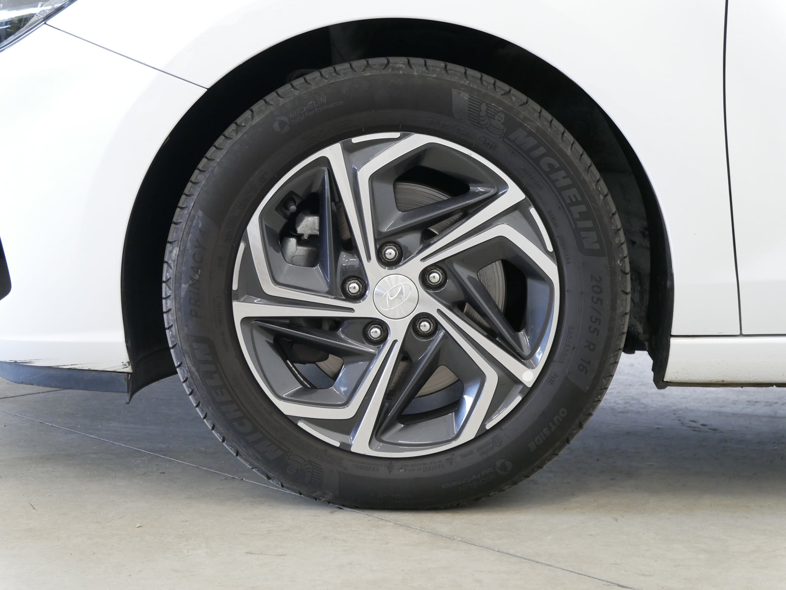 Hyundai i30 1.0 T-GDI 88 kW DCT Smart – foto 10