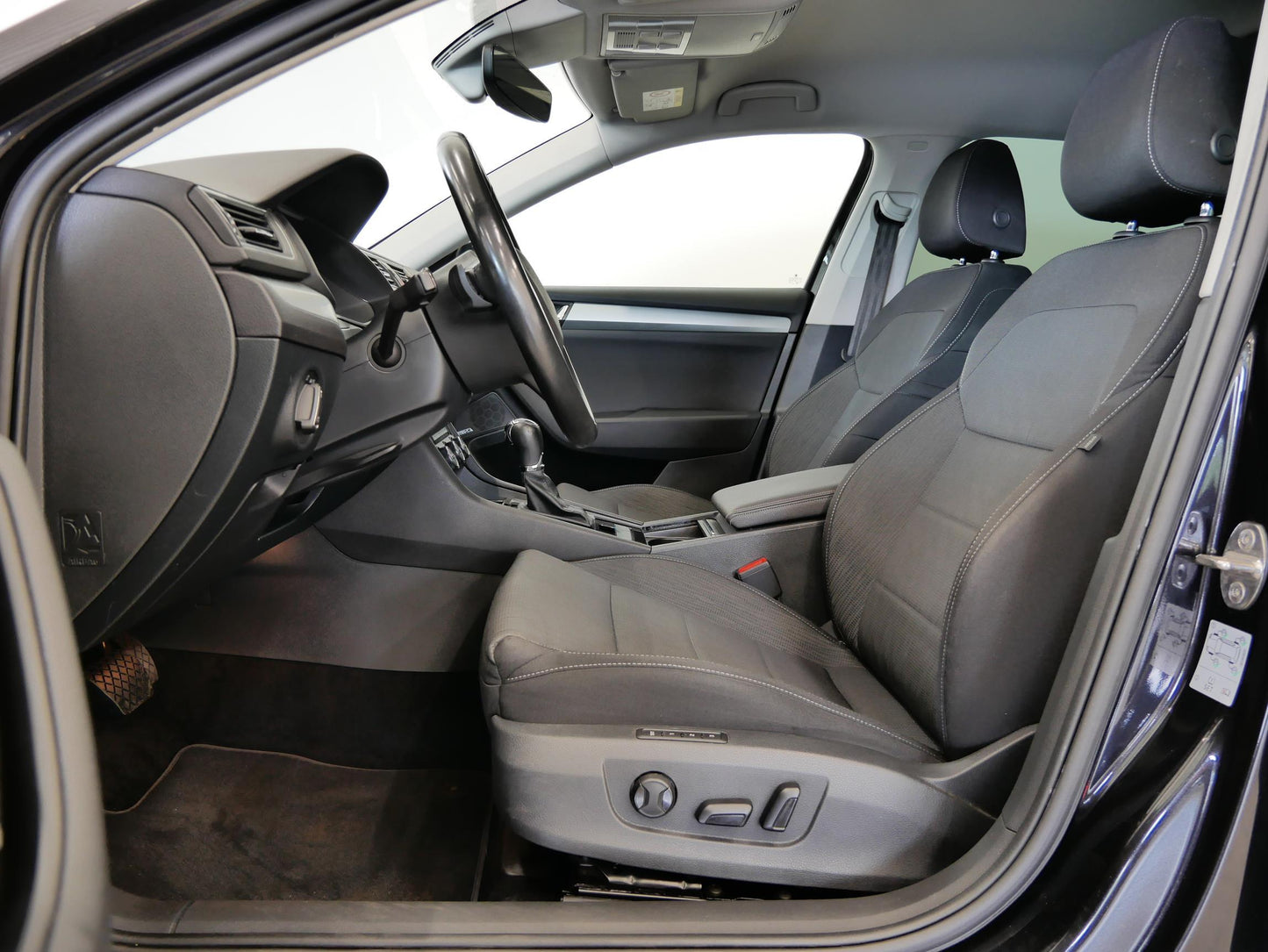Škoda Superb 2.0 TDI 110kw Ambition Plus