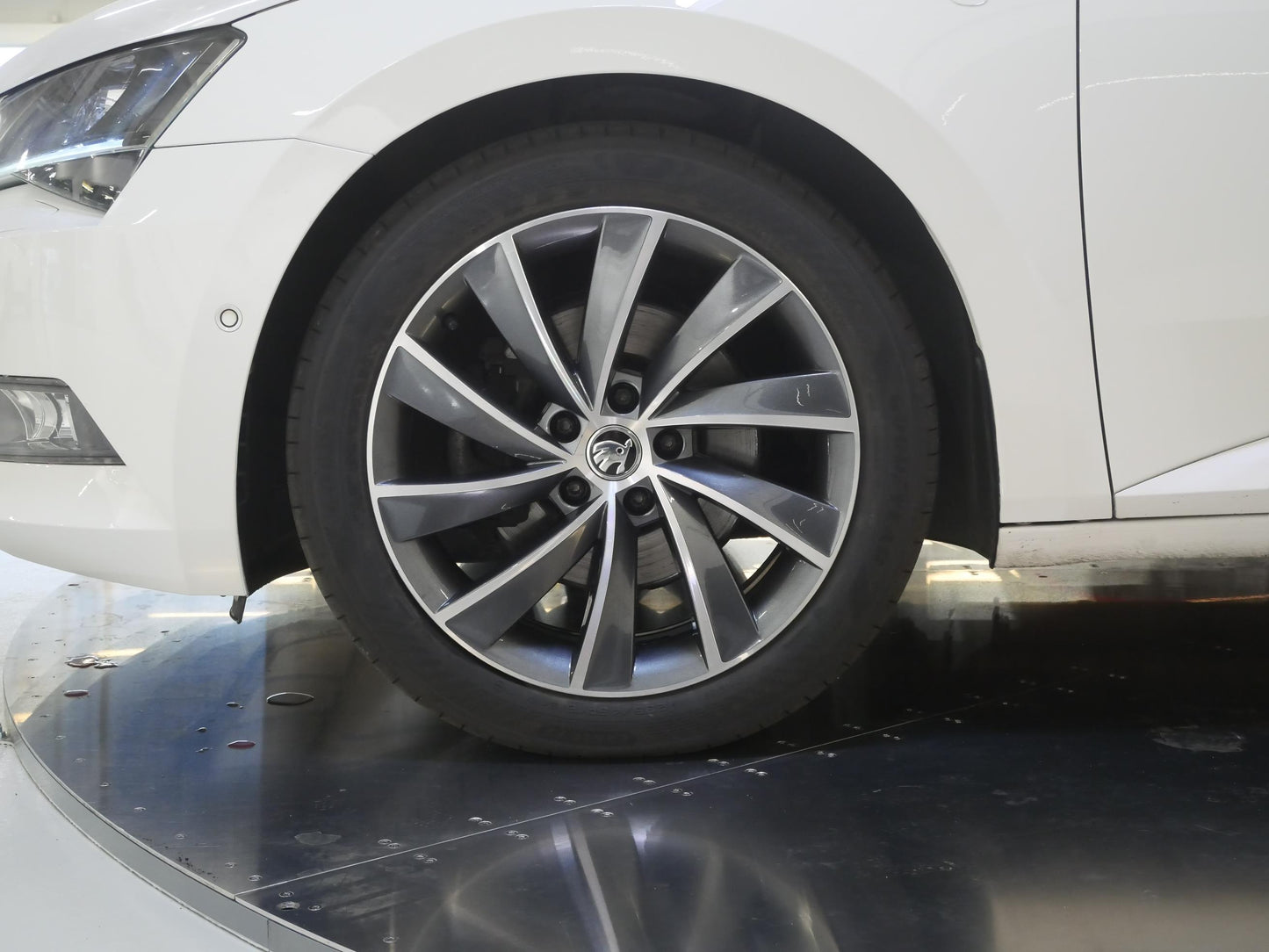 Škoda Superb 2.0 TDI 140 kW L&K