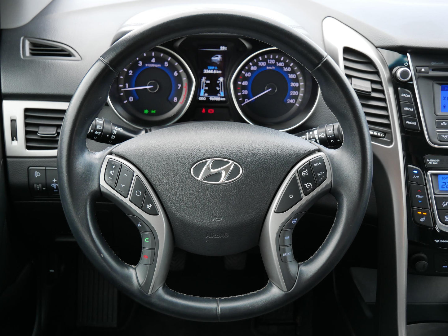 Hyundai i30 Combi 1.6 GDI 99 kW Trikolor