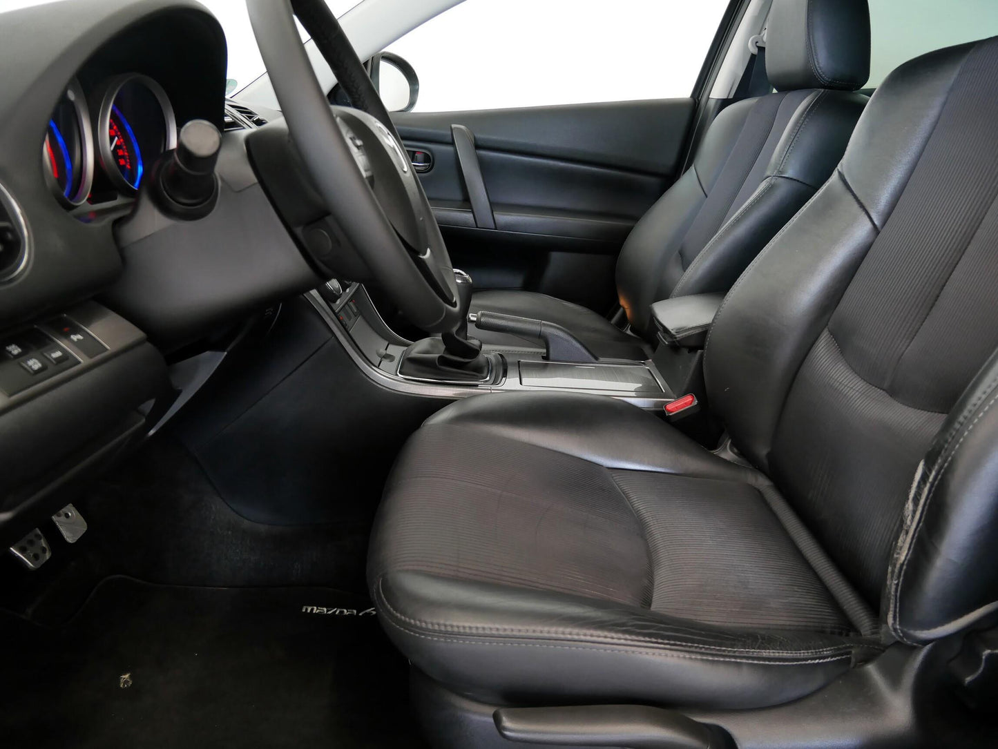 Mazda 6 2.0i Sports-line