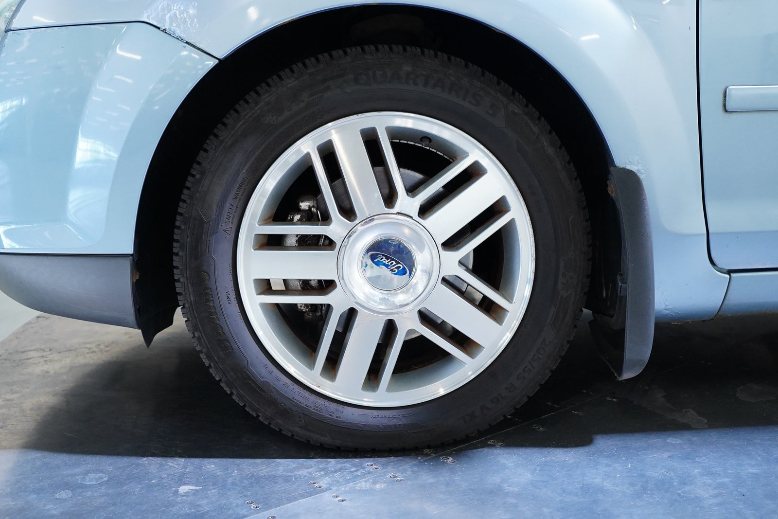 Ford Focus 1.6i 74 kW Ghia – foto 10