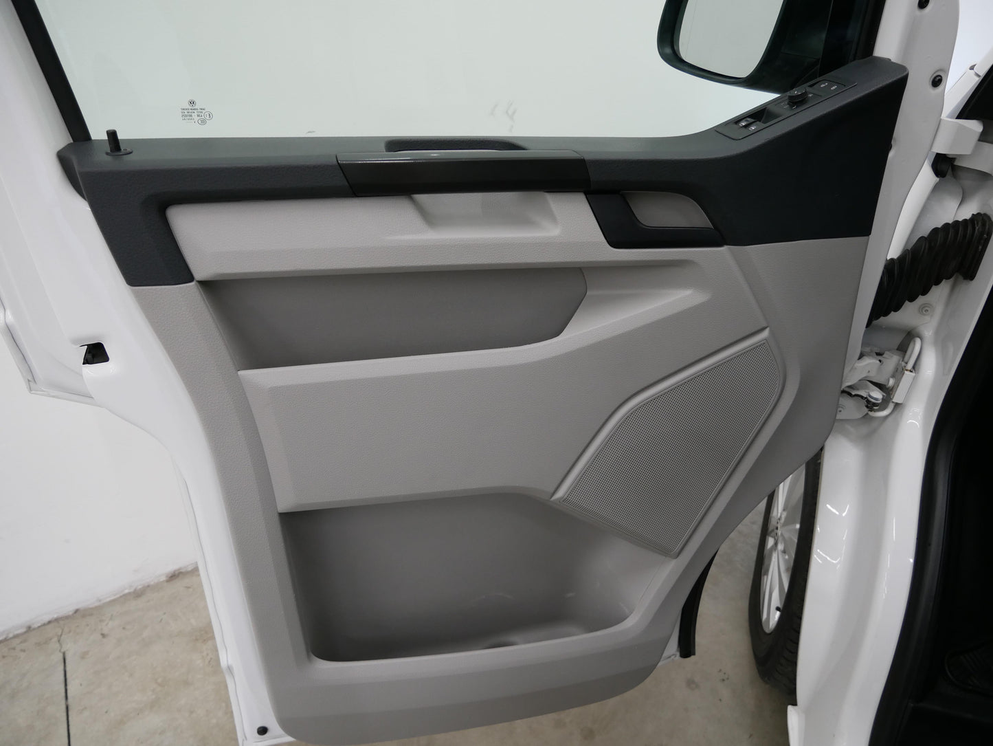 Volkswagen Transporter 2.0 TDI 75 kW KR