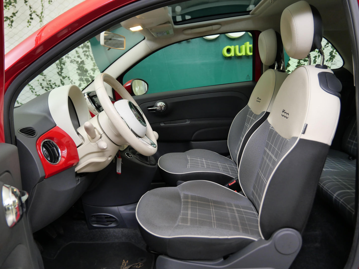 Fiat 500 1.2 i 51 kW Lounge