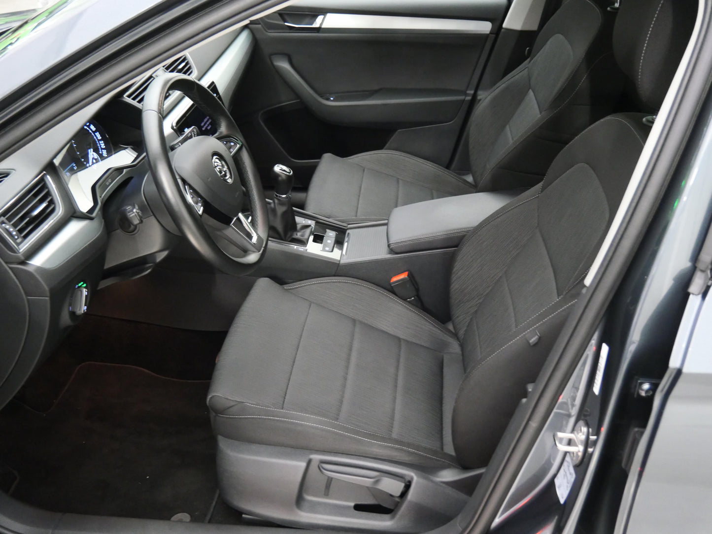 Škoda Superb 2.0 TDI 140 kW Ambition