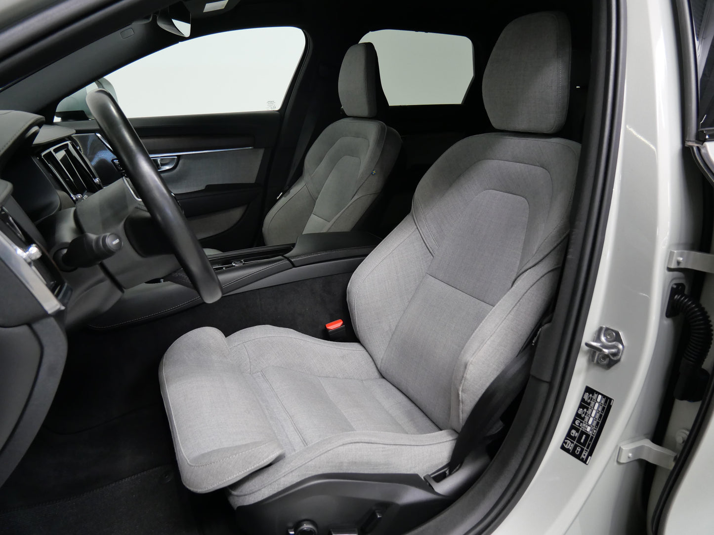 Volvo V90 2.0 B5 173 kW Cross Country