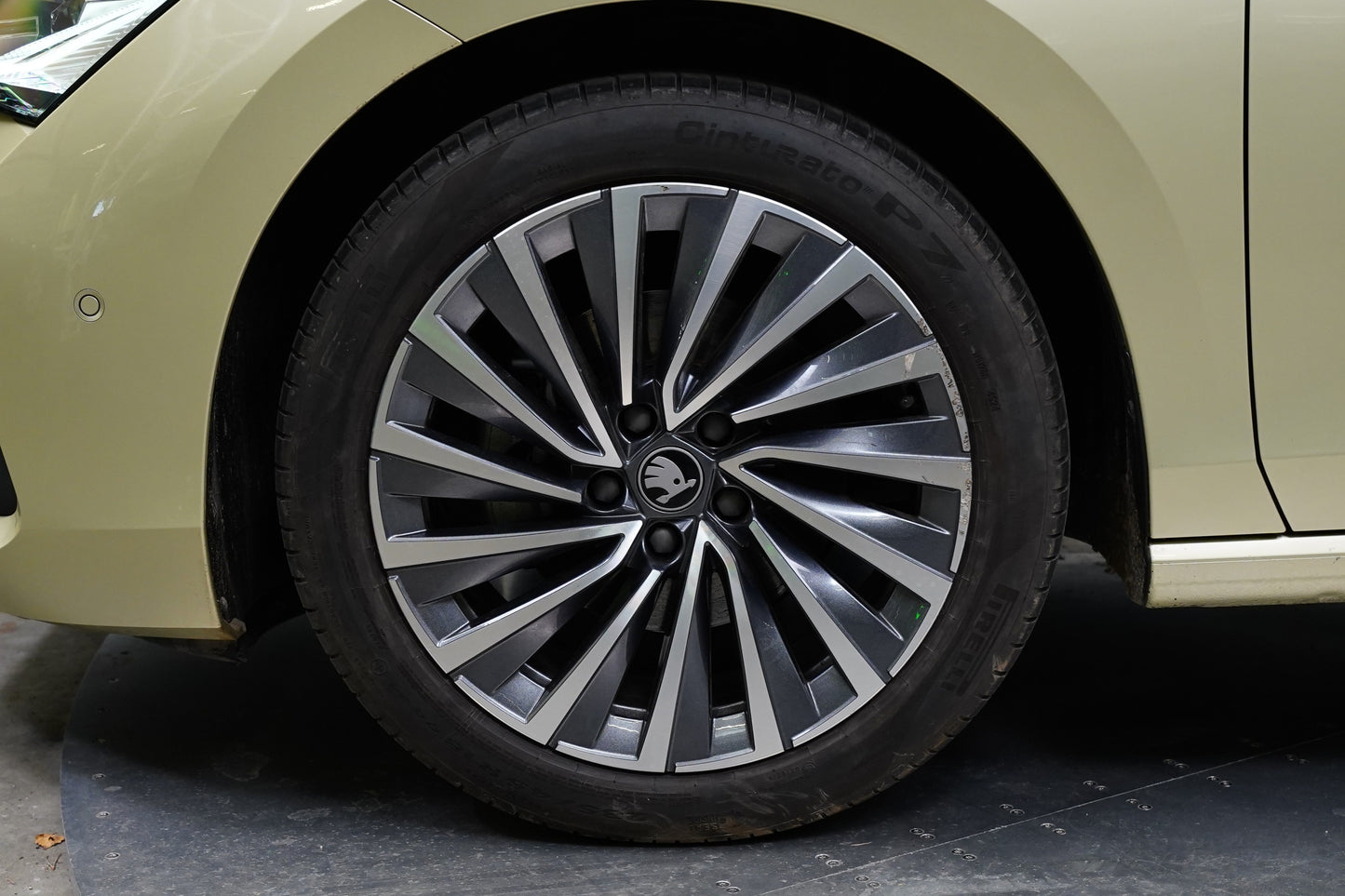 Škoda Superb 2.0 TDI 110 DSG L&K