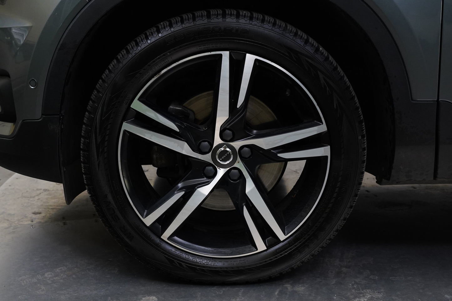 Volvo XC40 2.0 D 140 kW R-design AWD