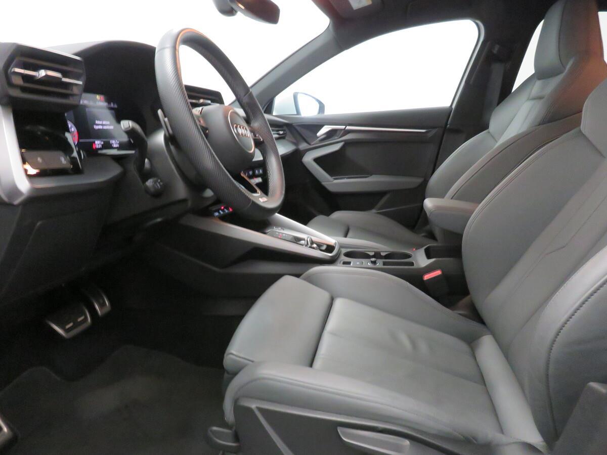Audi A3 1.5 TFSI 110 kW S line