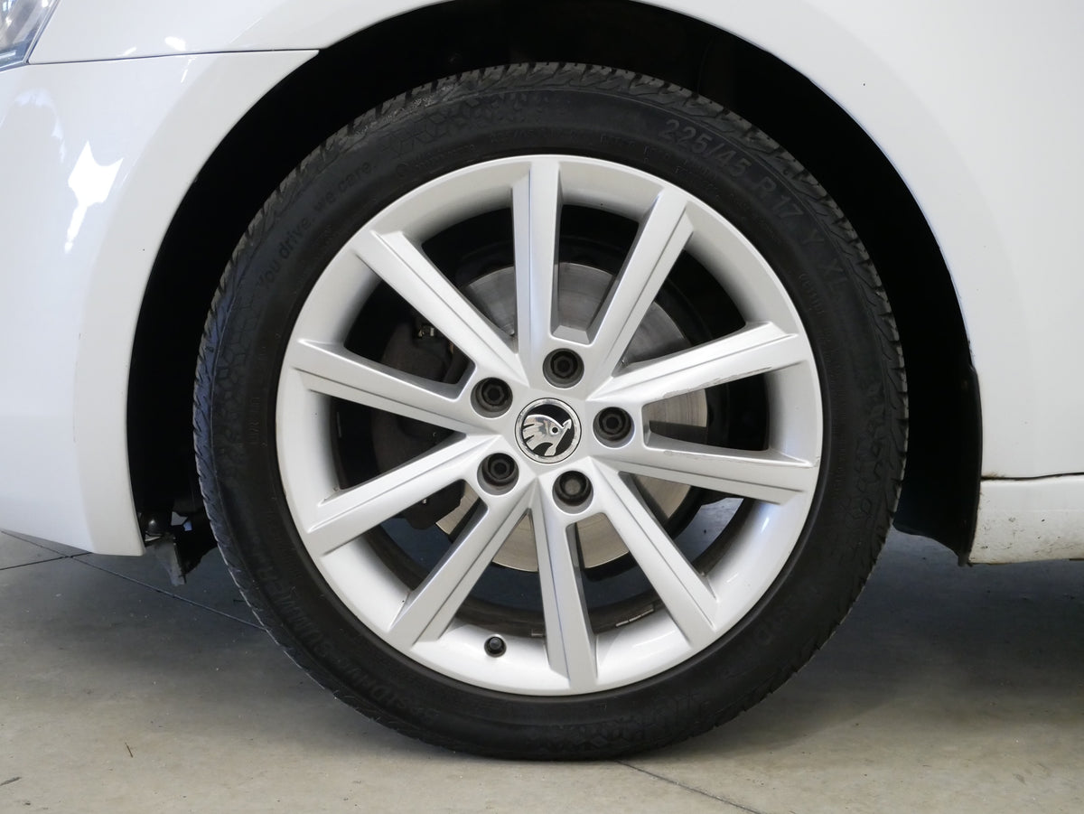 Škoda Octavia 2.0 TDI 110 kW Elegance – foto 10