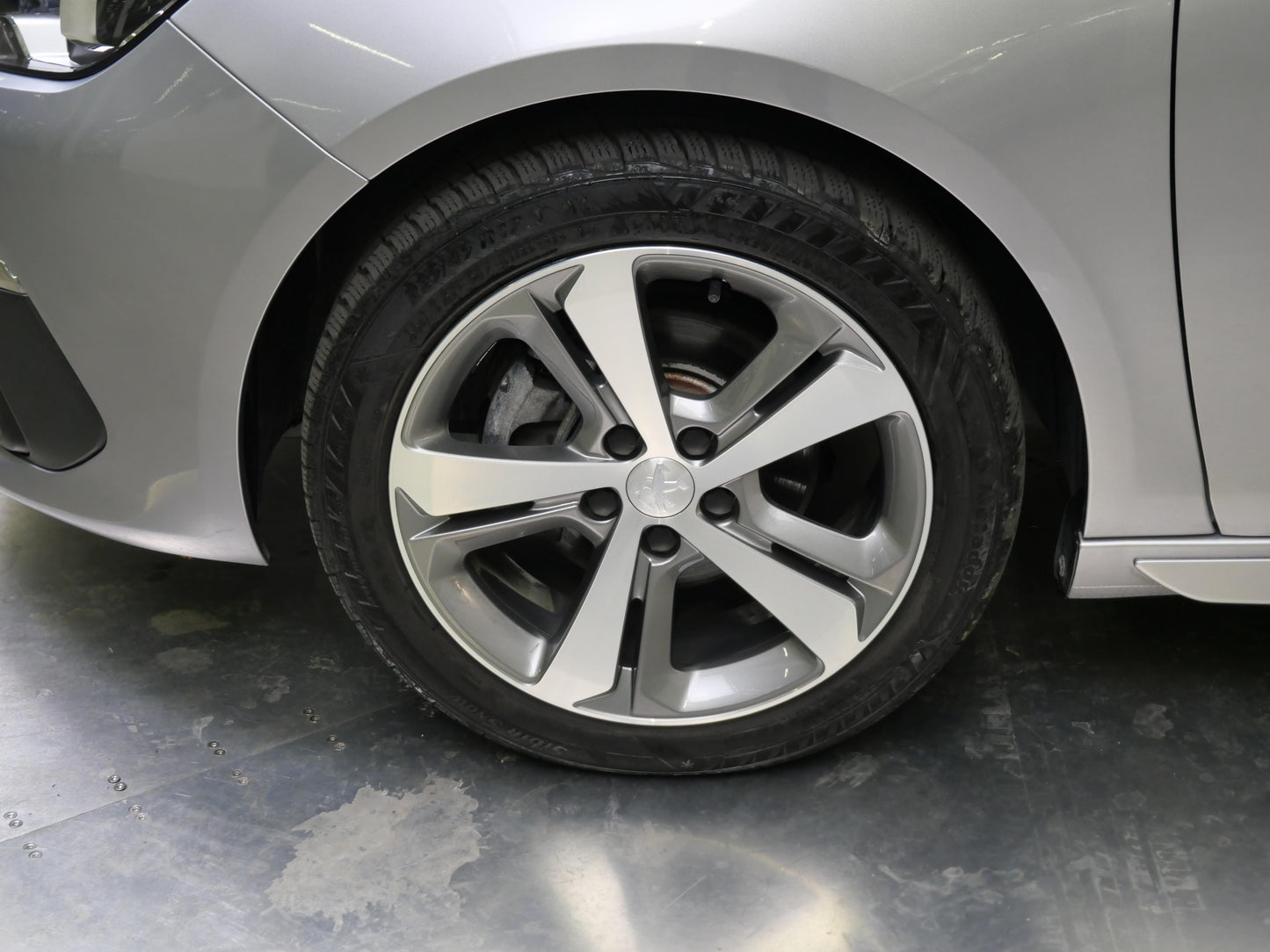 Peugeot 308 1.2 PureTech 96 kW GT LINE